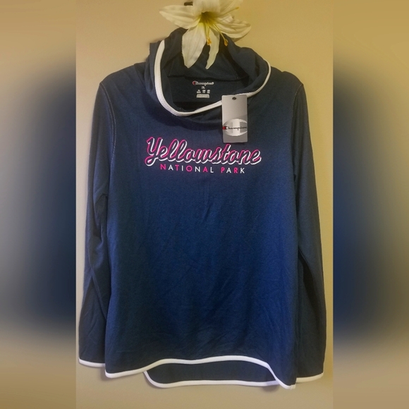 Yellowstone Women's Championship Top - Picture 1 of 6
